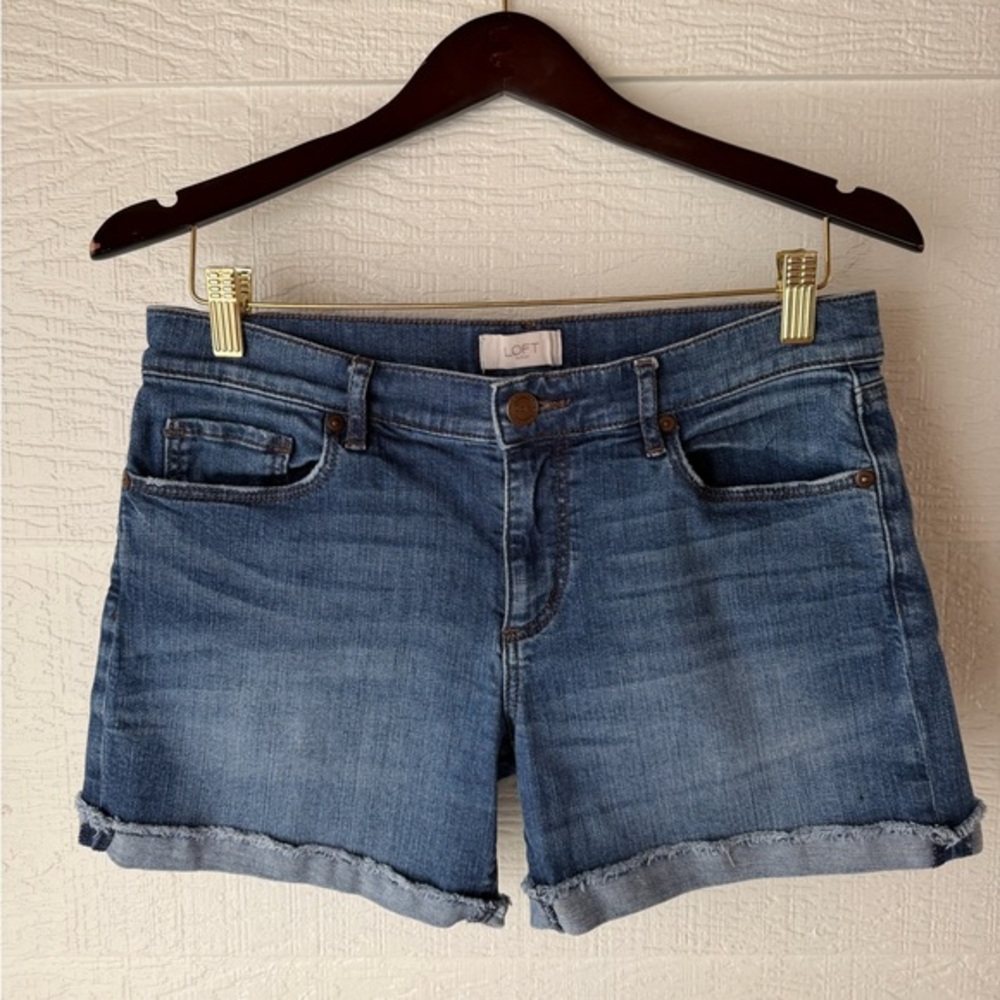 LOFT Denim Shorts Size 4 Medium Wash Cuffed Hem